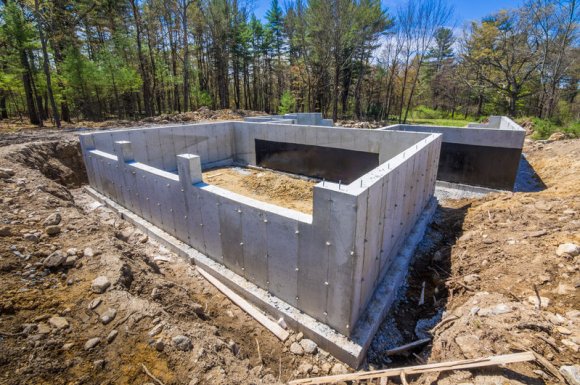 Travaux de terrassement pour construction de maison à Aussois